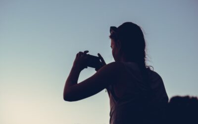 10 Insider Secrets To Taking Amazing Travel Photos With Your Smartphone