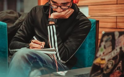 Silent Skies: Top Noise-Canceling Headphones for Flights