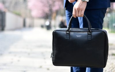 The Essential Carry-On Packing List for a Hassle-Free Flight: Tips from a Travel Expert